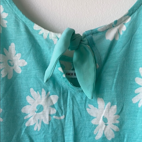 Floral tank - Picture 3 of 4